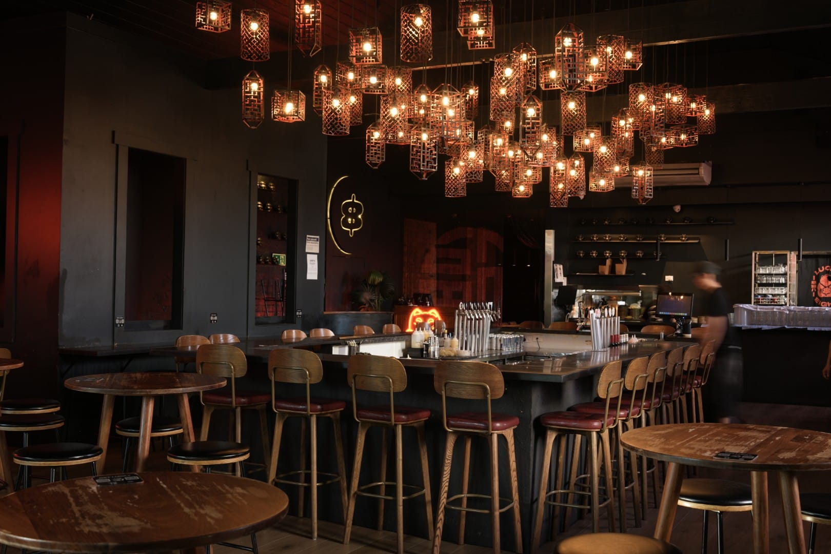 Book a table at Lucky 8 Auckland